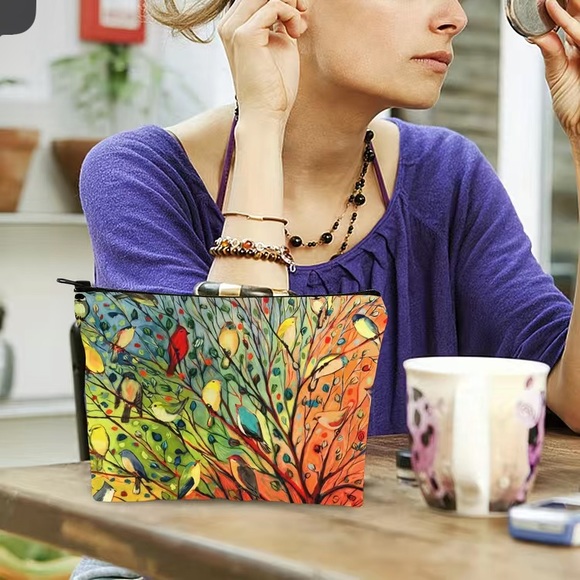 NWT Bird in Tree Canvas Pouch - Picture 3 of 3